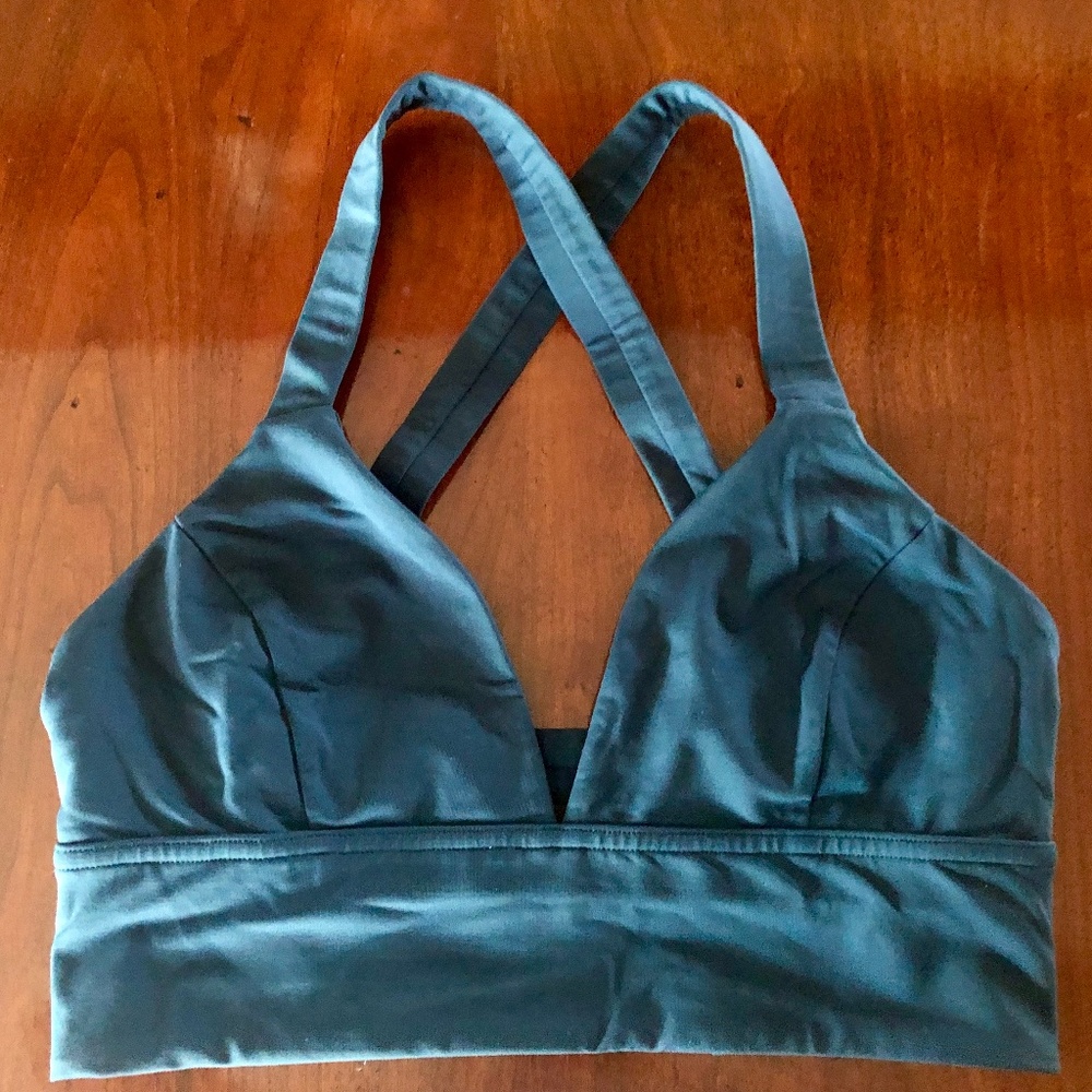 Lululemon sports bra